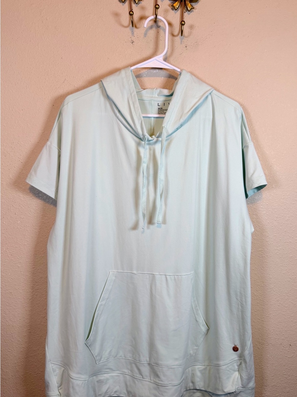 Livi Active Mint Short-Sleeve Hooded Sweatshirt. Size18/20